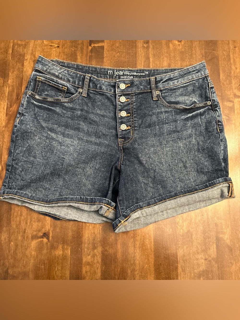 Maurices Jean Shorts Button Fly Mid Rise Size 16 Denim Summer Comfy Modest
